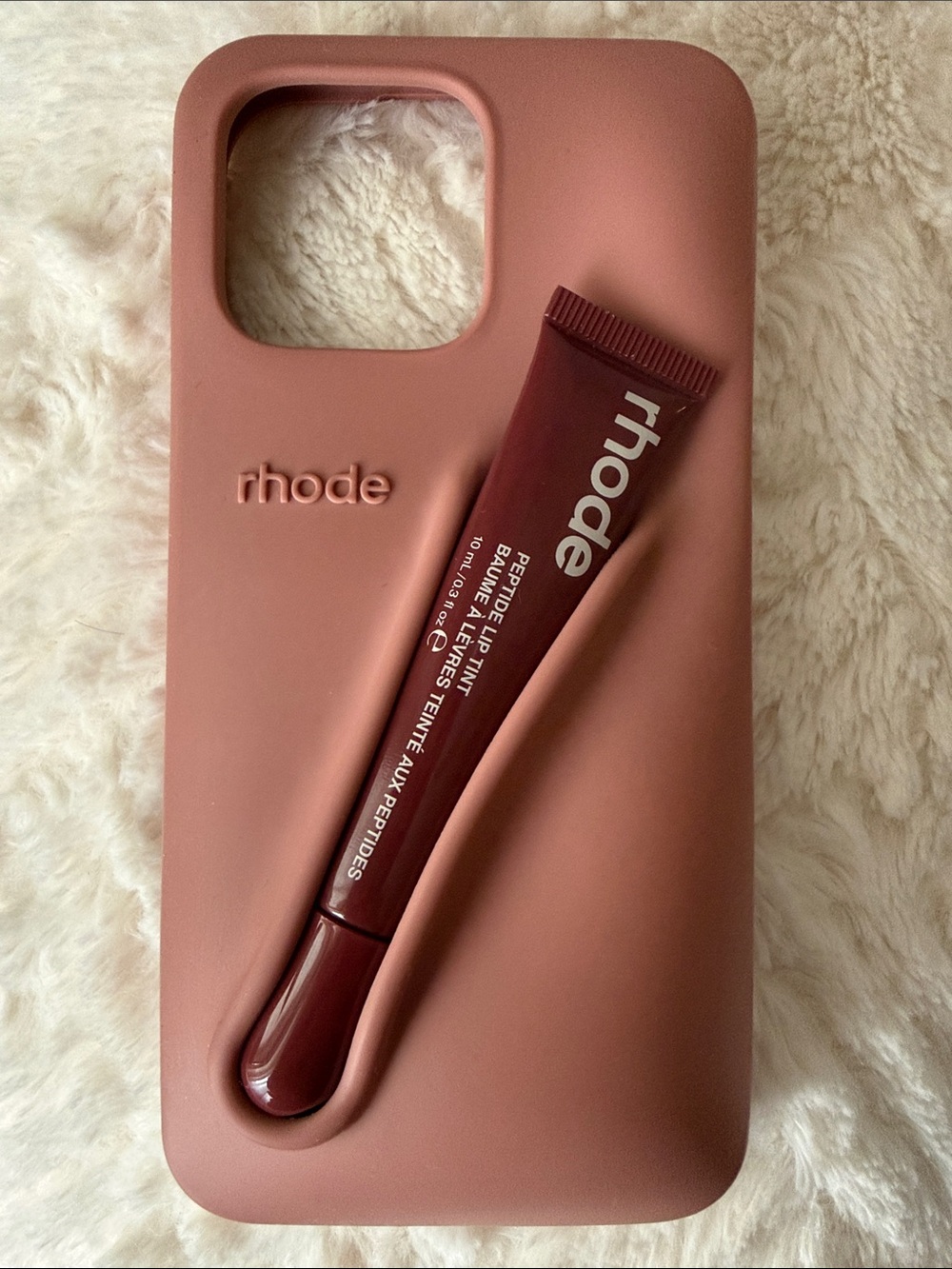 RHODE iPhone 16 Pro Max Lip Case